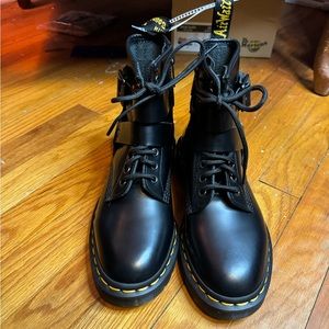 Dr Martens CRISTOFOR LEATHER HARNESS LACE UP BOOTS sz US 4